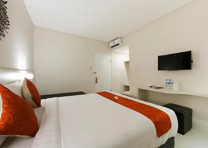 Hotel The Rinaya By Ecommerceloka 3*