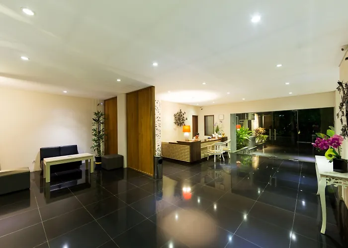 Hotel The Rinaya By Ecommerceloka