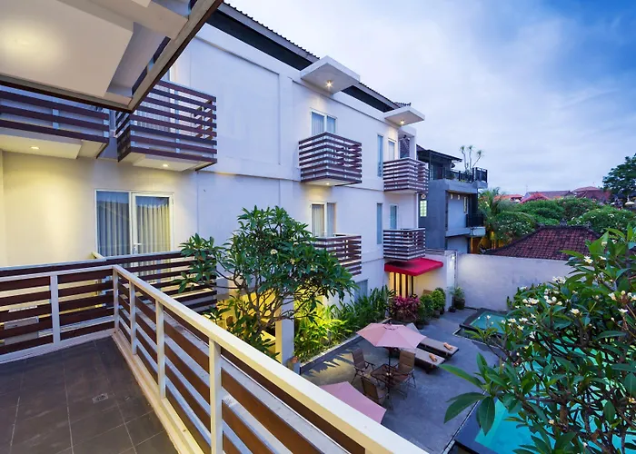 The Rinaya By Ecommerceloka Hotel