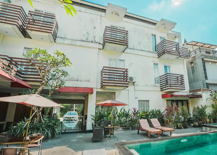 The Rinaya By Ecommerceloka Hotel